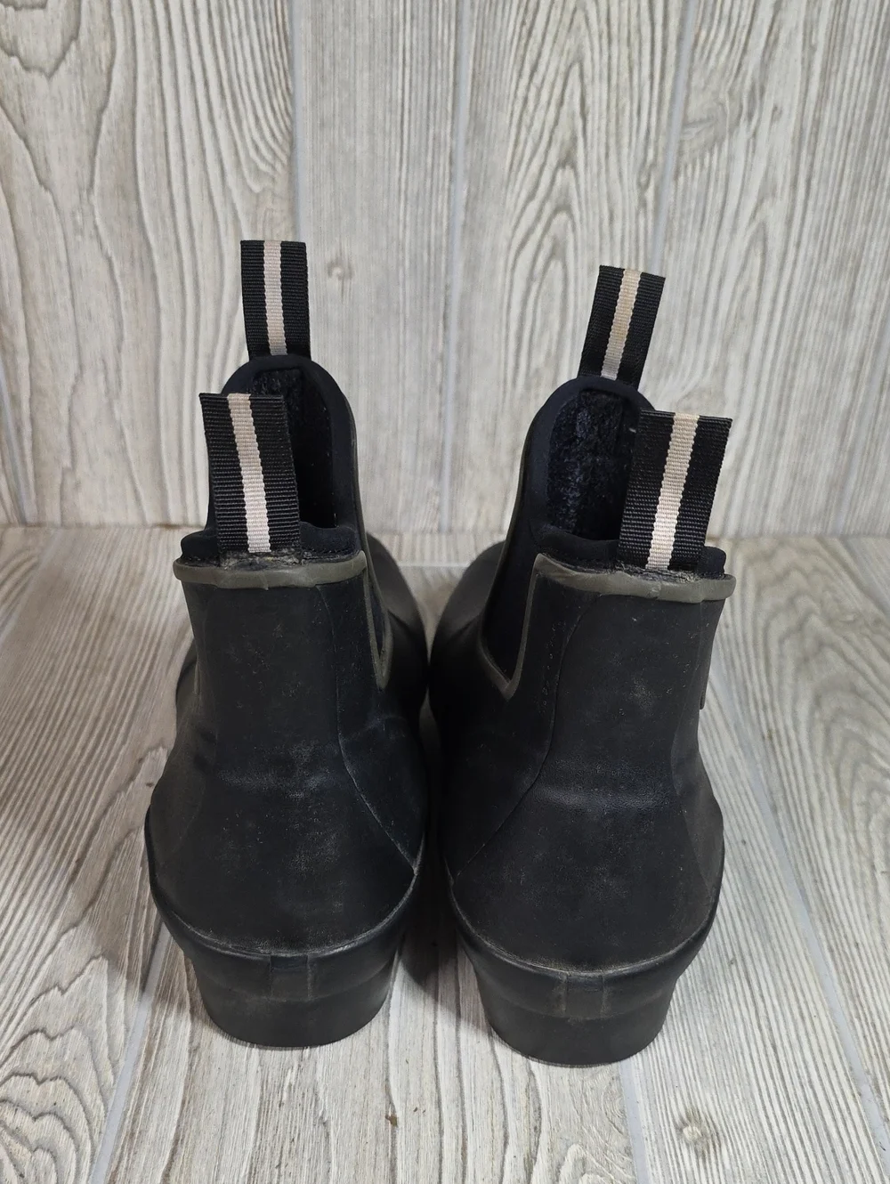 Grubs pre owned